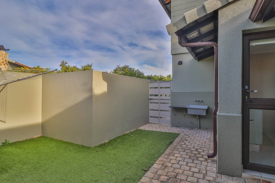 4 Bedroom Property for Sale in Hartenbos Landgoed Western Cape